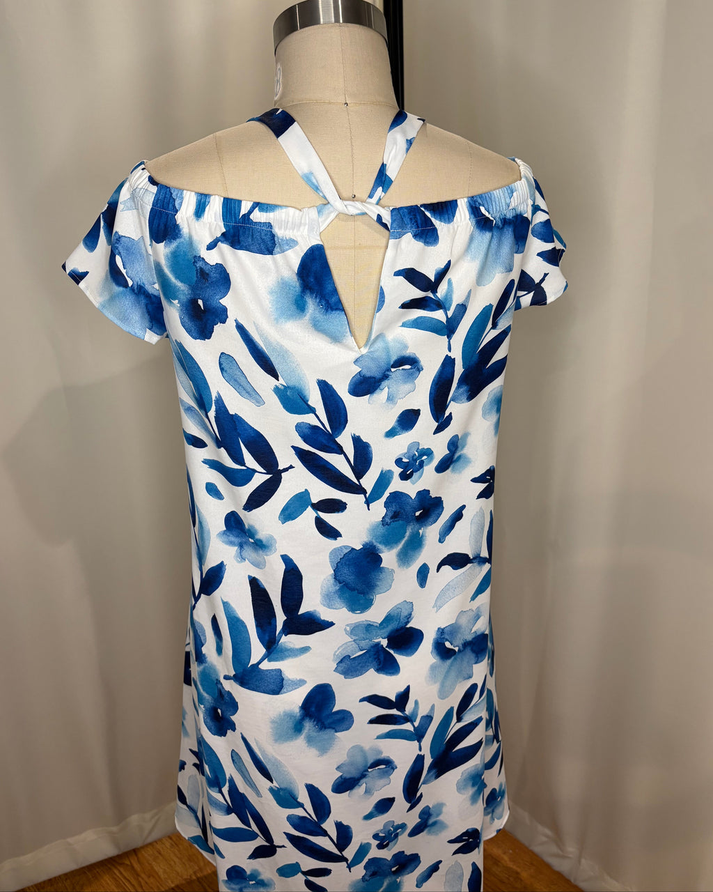 Cold-Shoulder, Versatile Long Ties-Flows