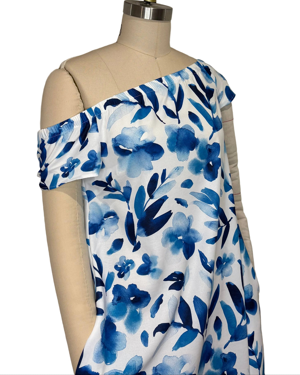 Cold-Shoulder, Versatile Long Ties-Flows