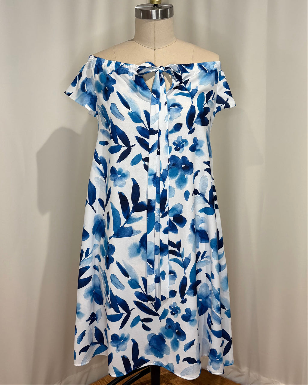 Cold-Shoulder, Versatile Long Ties-Flows