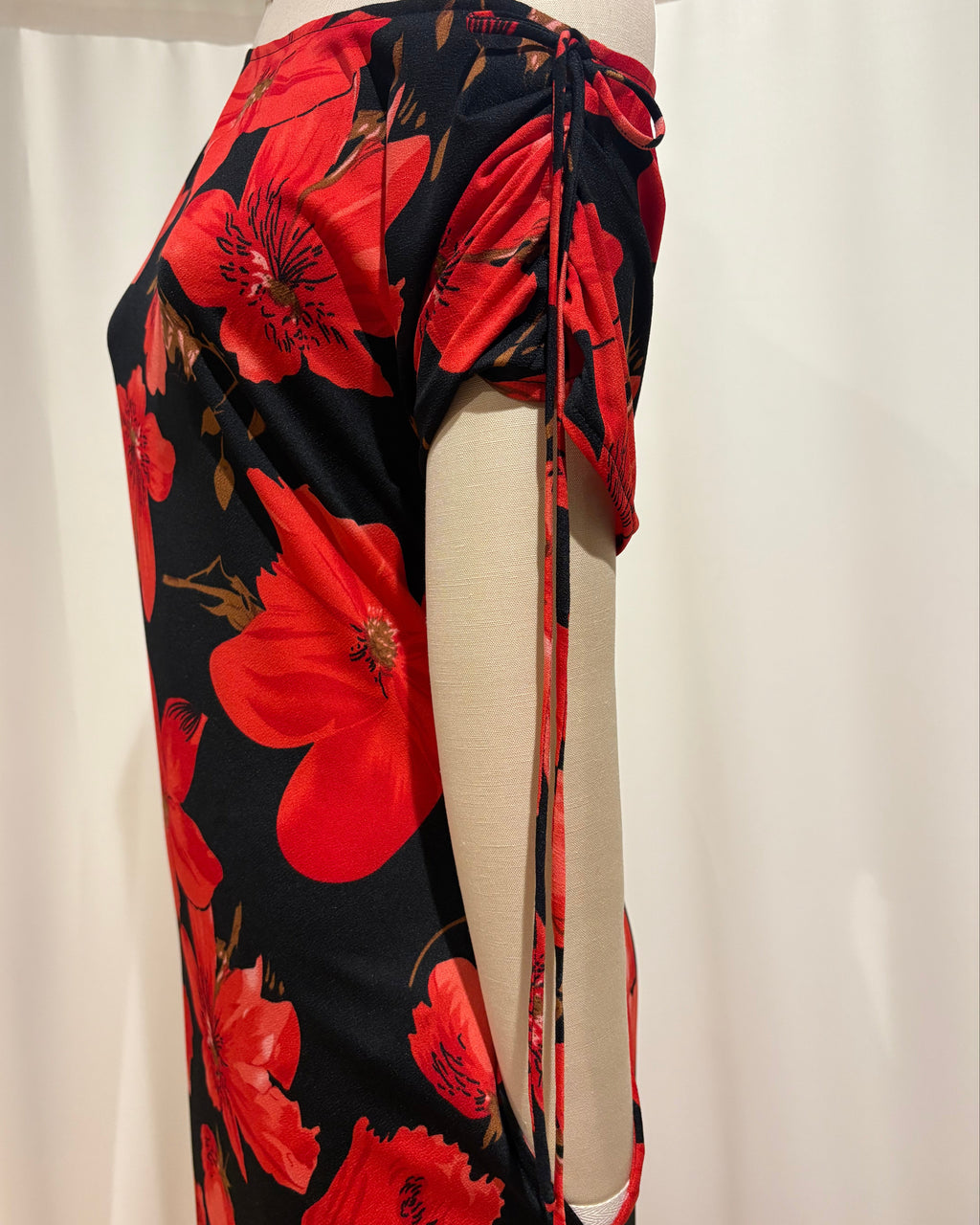 Floral  Drop-Shoulder Midi Dress
