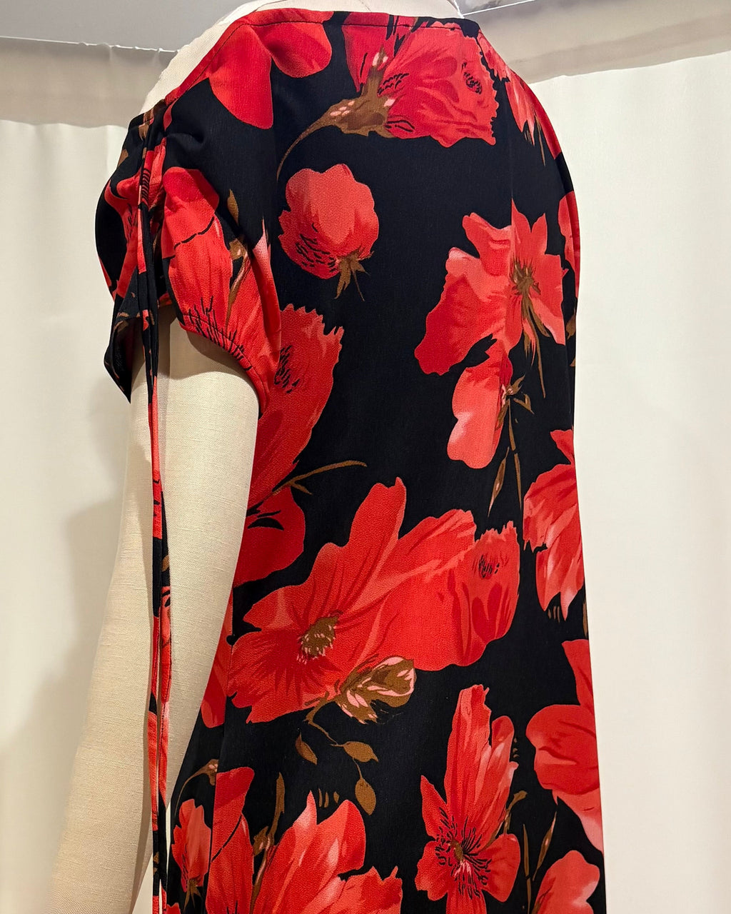 Floral  Drop-Shoulder Midi Dress